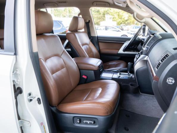 Toyota Land Cruiser 200 Series Рестайлинг 1 с пробегом 2015 года, цена 4 690 000 рублей, 162206 км, внедорожник, Автокод Объявления