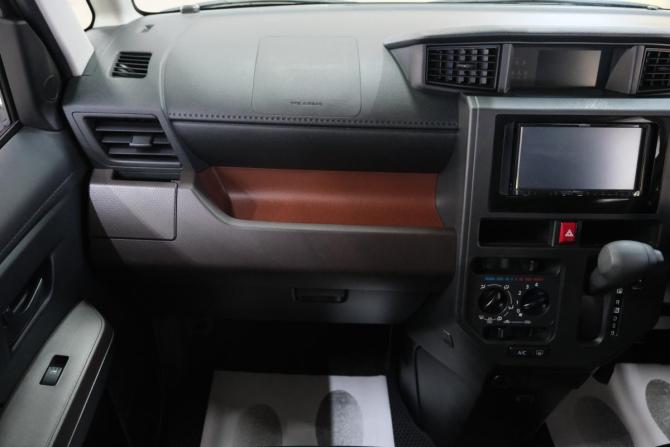 Toyota Roomy I с пробегом 2020 года, цена 1 229 000 рублей, 64490 км, микровэн, Автокод Объявления