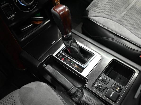 Toyota Land Cruiser Prado 150 Series Рестайлинг 1 с пробегом 2017 года, цена 4 350 000 рублей, 272600 км, внедорожник, Автокод Объявления