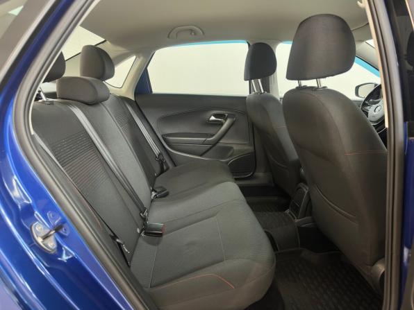 Volkswagen Polo V Рестайлинг с пробегом 2017 года, цена 1 050 000 рублей, 136171 км, седан, Автокод Объявления