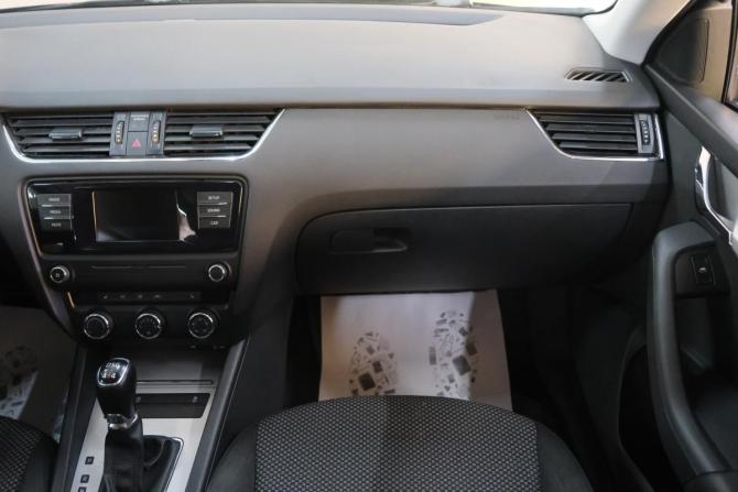 Skoda Octavia III (A7) с пробегом 2015 года, цена 1 919 000 рублей, 101000 км, универсал, Автокод Объявления