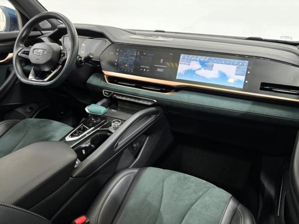 Geely Monjaro I с пробегом 2023 года, цена 3 290 000 рублей, 44950 км, внедорожник, Автокод Объявления