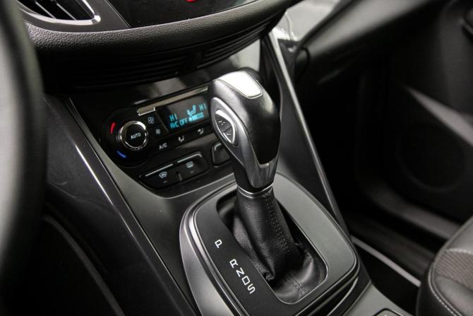 Ford Kuga II с пробегом 2015 года, цена 1 445 000 рублей, 85500 км, внедорожник, Автокод Объявления