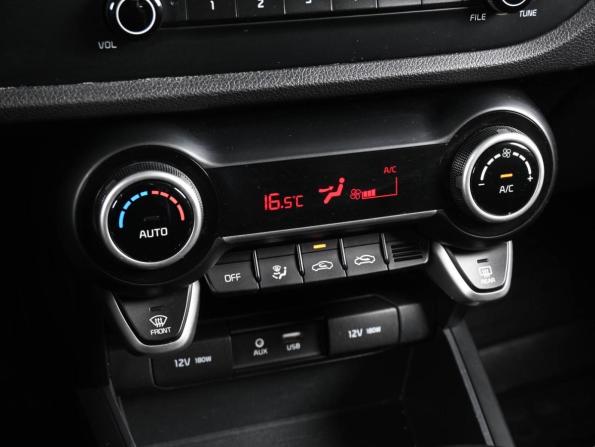 Kia Rio IV с пробегом 2018 года, цена 1 599 000 рублей, 79174 км, хэтчбек, Автокод Объявления