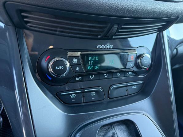 Ford Kuga II с пробегом 2013 года, цена 999 000 рублей, 215000 км, внедорожник, Автокод Объявления