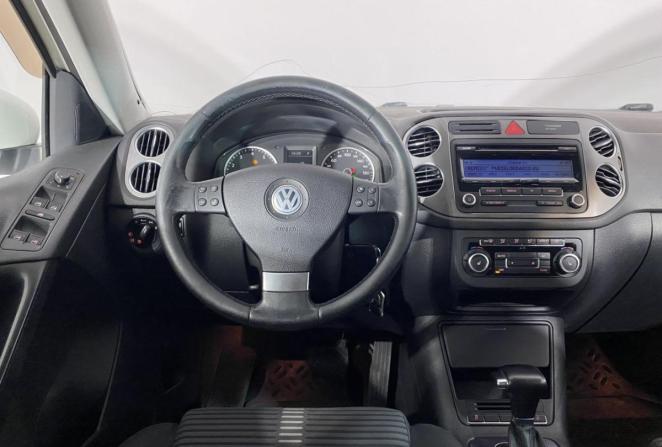 Volkswagen Tiguan I с пробегом 2010 года, цена 710 000 рублей, 225085 км, внедорожник, Автокод Объявления