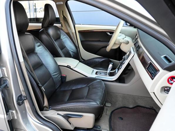 Volvo XC70 II с пробегом 2011 года, цена 1 099 000 рублей, 292353 км, универсал, Автокод Объявления