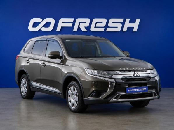 Mitsubishi Outlander III Рестайлинг 3 с пробегом 2018 года, цена 1 499 077 рублей, 178140 км, внедорожник, Автокод Объявления