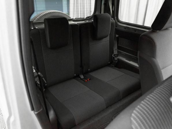 Suzuki Jimny IV с пробегом 2025 года, цена 2 750 000 рублей, 6503 км, внедорожник, Автокод Объявления