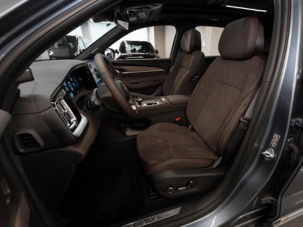 Geely Monjaro I Рестайлинг 2 с пробегом 2026 года, цена 4 250 000 рублей, 50 км, внедорожник, Автокод Объявления