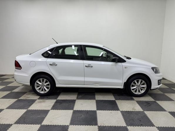 Volkswagen Polo V Рестайлинг с пробегом 2015 года, цена 890 000 рублей, 94782 км, седан, Автокод Объявления