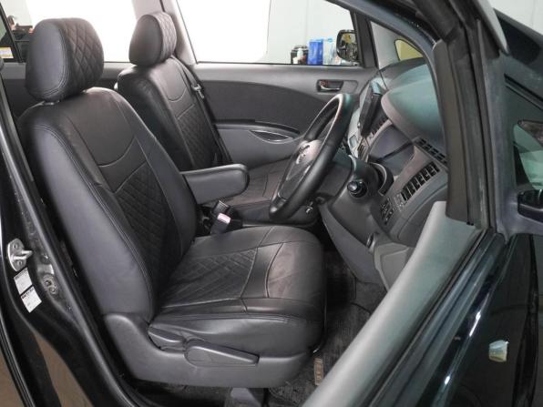 Toyota ISis I Рестайлинг с пробегом 2009 года, цена 1 484 000 рублей, 157700 км, компактвэн, Автокод Объявления