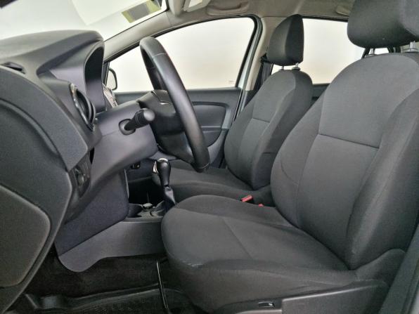 Renault Logan II Рестайлинг с пробегом 2019 года, цена 889 000 рублей, 91622 км, седан, Автокод Объявления