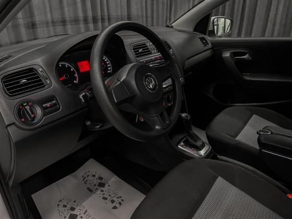 Volkswagen Polo V с пробегом 2012 года, цена 799 000 рублей, 108000 км, седан, Автокод Объявления
