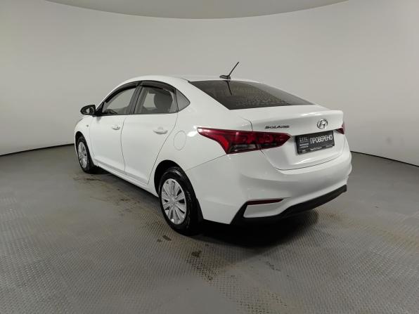 Hyundai Solaris II с пробегом 2019 года, цена 1 050 000 рублей, 171213 км, седан, Автокод Объявления