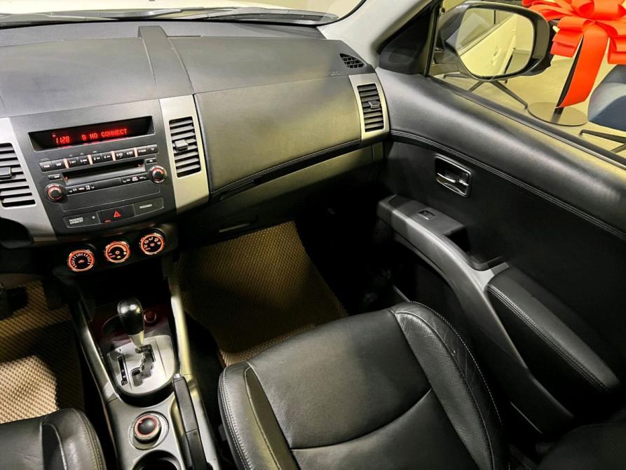 Mitsubishi Outlander II Рестайлинг Новосибирск  - изображение 18