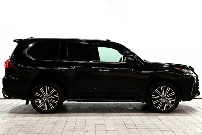 Lexus LX III Рестайлинг 2 с пробегом 2018 года, цена 7 500 000 рублей, 234500 км, внедорожник, Автокод Объявления