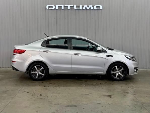 Kia Rio III Рестайлинг с пробегом 2016 года, цена 1 087 000 рублей, 98300 км, седан, Автокод Объявления