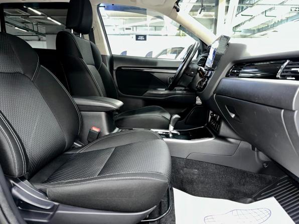Mitsubishi Outlander III Рестайлинг 3 с пробегом 2019 года, цена 2 200 000 рублей, 145250 км, внедорожник, Автокод Объявления