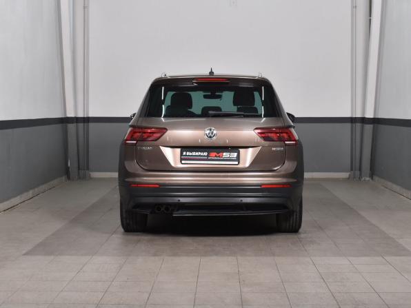 Volkswagen Tiguan II с пробегом 2018 года, цена 2 349 999 рублей, 153387 км, внедорожник, Автокод Объявления