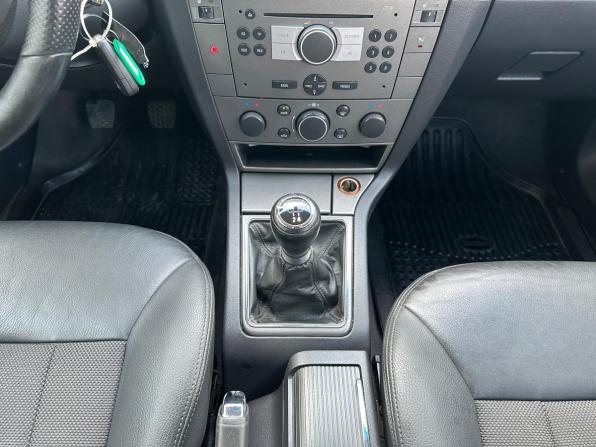 Opel Vectra C Рестайлинг с пробегом 2008 года, цена 575 000 рублей, 209109 км, седан, Автокод Объявления