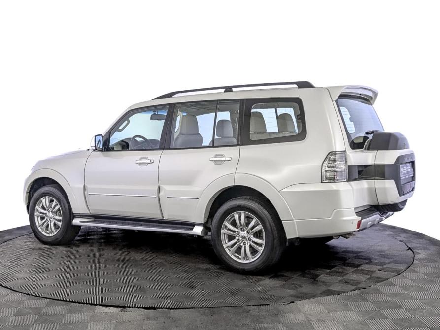 Mitsubishi Pajero IV Рестайлинг 2 Москва  - изображение 7