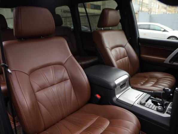 Toyota Land Cruiser 200 Series Рестайлинг 2 с пробегом 2020 года, цена 6 920 100 рублей, 192005 км, внедорожник, Автокод Объявления