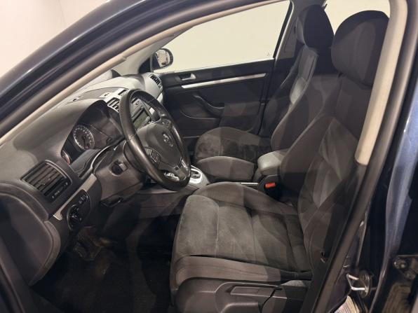 Volkswagen Jetta V с пробегом 2010 года, цена 525 000 рублей, 312272 км, седан, Автокод Объявления