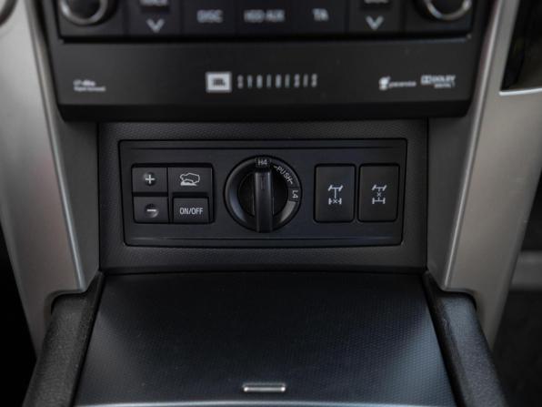 Toyota Land Cruiser Prado 150 Series с пробегом 2010 года, цена 2 699 000 рублей, 313025 км, внедорожник, Автокод Объявления