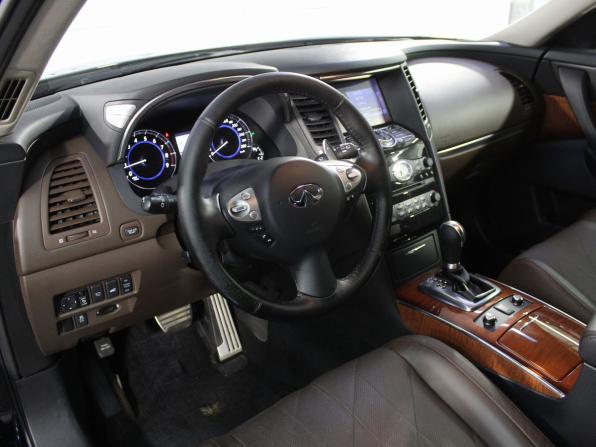 Infiniti QX70 с пробегом 2016 года, цена 2 600 000 рублей, 160000 км, внедорожник, Автокод Объявления