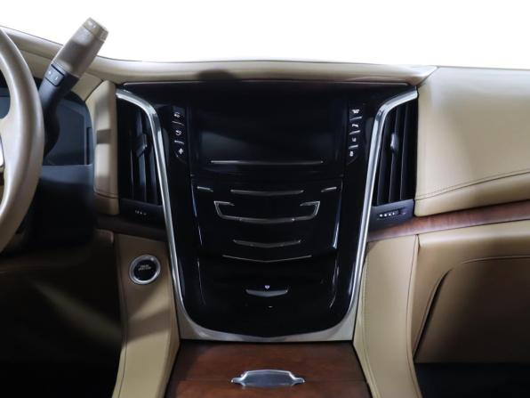 Cadillac Escalade IV с пробегом 2015 года, цена 3 744 000 рублей, 176778 км, внедорожник, Автокод Объявления