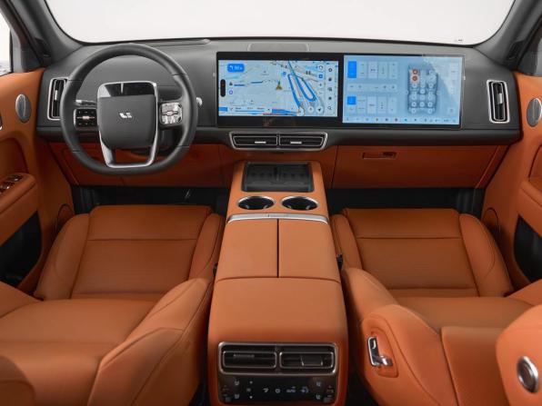 Li Auto (Lixiang) L7 I Рестайлинг с пробегом 2025 года, цена 7 355 000 рублей, 5 км, внедорожник, Автокод Объявления