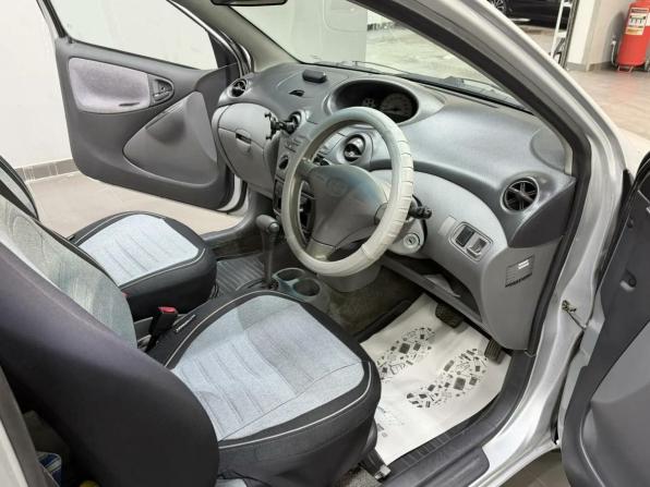 Toyota Vitz I (P10) с пробегом 2001 года, цена 347 000 рублей, 301000 км, хэтчбек, Автокод Объявления