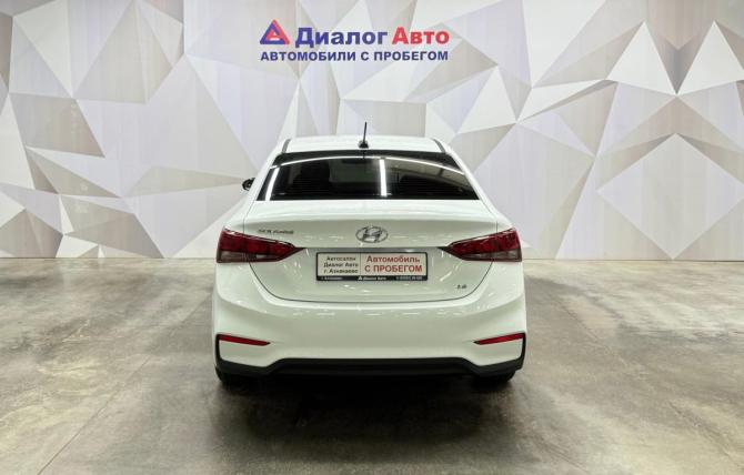 Hyundai Solaris I Рестайлинг с пробегом 2017 года, цена 1 275 000 рублей, 59943 км, седан, Автокод Объявления
