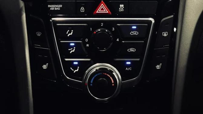 Hyundai i30 II с пробегом 2012 года, цена 990 000 рублей, 164000 км, универсал, Автокод Объявления