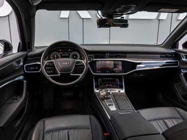 Audi A6 V (C8) Рестайлинг с пробегом 2022 года, цена 5 140 000 рублей, 38865 км, седан, Автокод Объявления