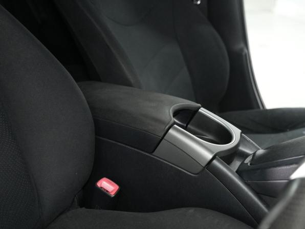 Toyota Prius III Рестайлинг (XW30) с пробегом 2013 года, цена 1 170 000 рублей, 180984 км, лифтбек, Автокод Объявления