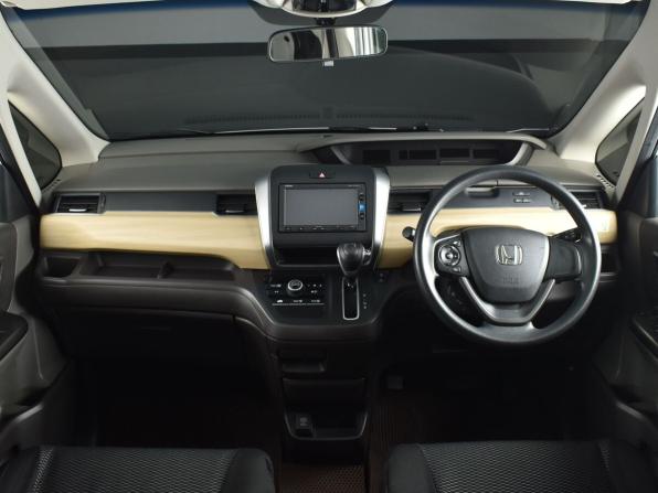 Honda Freed II с пробегом 2016 года, цена 1 249 995 рублей, 140899 км, компактвэн, Автокод Объявления