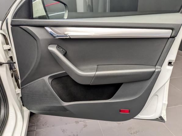 Skoda Octavia III (A7) Рестайлинг с пробегом 2020 года, цена 1 900 000 рублей, 97624 км, лифтбек, Автокод Объявления