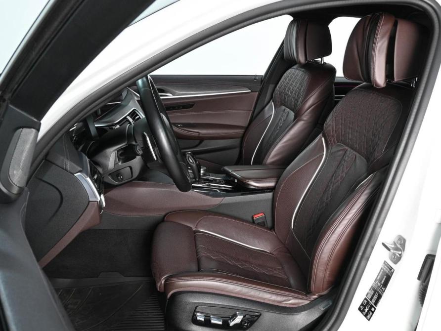 BMW 5 серии VII (G30/G31/G38) Рестайлинг Ростов-на-Дону  - изображение 10
