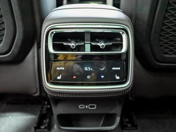 Geely Monjaro I Рестайлинг с пробегом 2026 года, цена 4 390 000 рублей, 42 км, внедорожник, Автокод Объявления