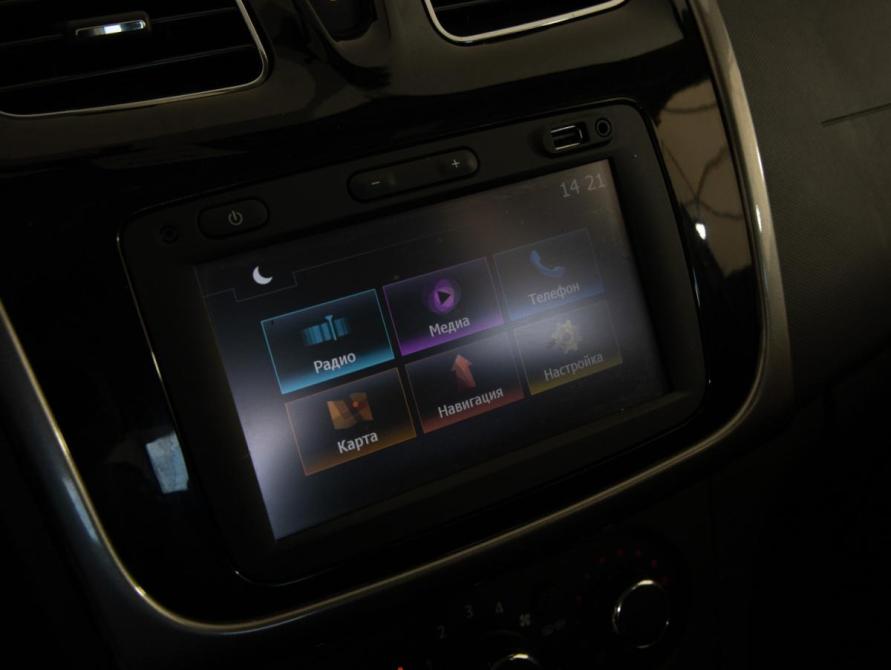 Renault Logan II Санкт-Петербург  - изображение 16