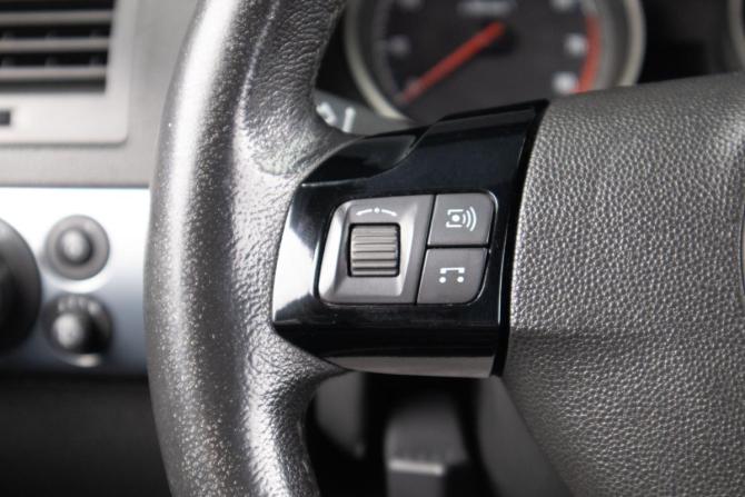 Opel Astra H Рестайлинг с пробегом 2009 года, цена 699 000 рублей, 190083 км, хэтчбек, Автокод Объявления