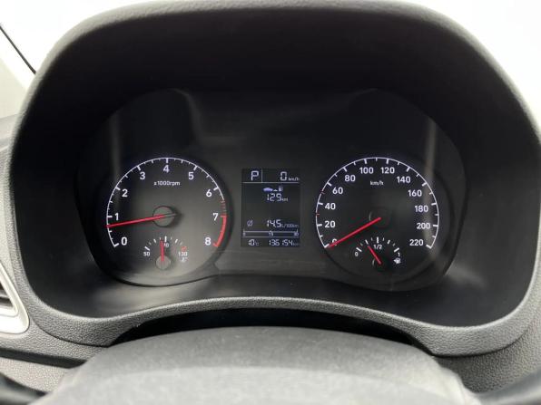 Hyundai Solaris II с пробегом 2019 года, цена 1 040 000 рублей, 136154 км, седан, Автокод Объявления