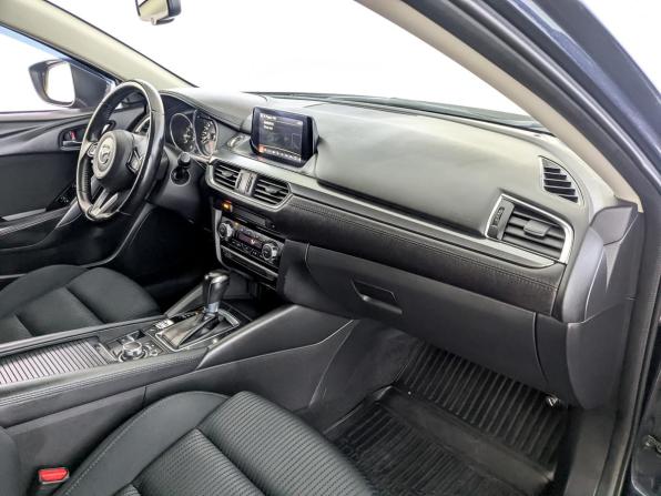 Mazda 6 III (GJ) Рестайлинг с пробегом 2018 года, цена 2 050 000 рублей, 69700 км, седан, Автокод Объявления