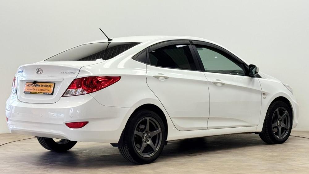 Hyundai Solaris I Киров  - изображение 5