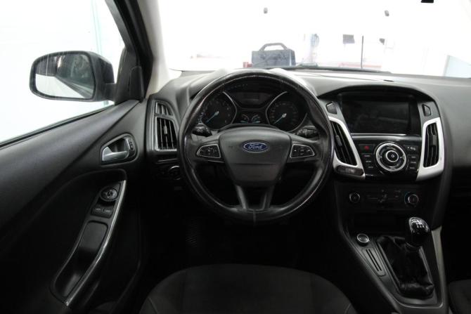 Ford Focus III Рестайлинг с пробегом 2016 года, цена 460 000 рублей, 304000 км, универсал, Автокод Объявления