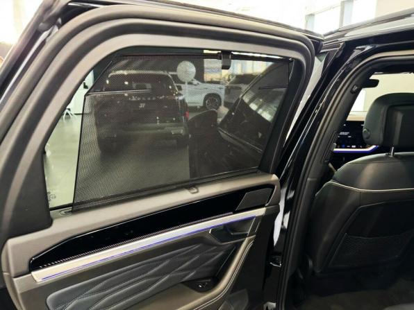 Volkswagen Touareg III Рестайлинг с пробегом 2024 года, цена 13 340 500 рублей, 23998 км, внедорожник, Автокод Объявления