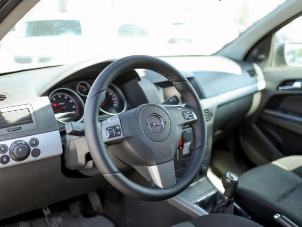Opel Astra H с пробегом 2006 года, цена 449 000 рублей, 267253 км, хэтчбек, Автокод Объявления