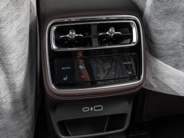 Geely Monjaro I Рестайлинг 2 с пробегом 2026 года, цена 4 200 000 рублей, 23 км, внедорожник, Автокод Объявления